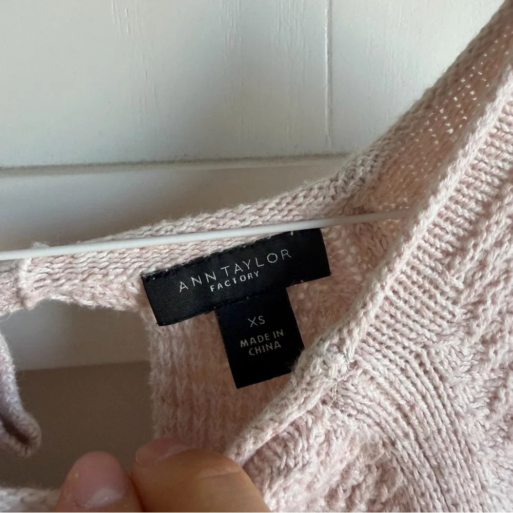 Ann Taylor Factory Waffle Knit Bell Sleeve Sweater Light Pink Sz XS - Picture 5 of 6